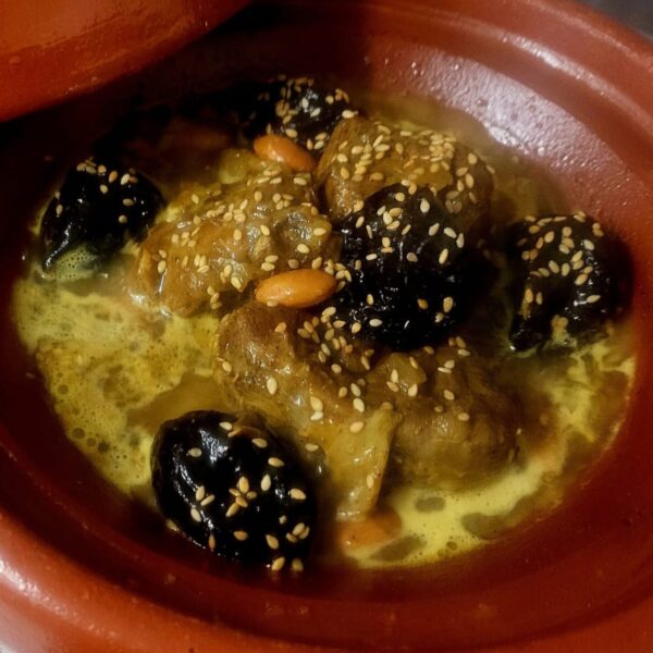 Tajine jarret de bœuf aux pruneau
